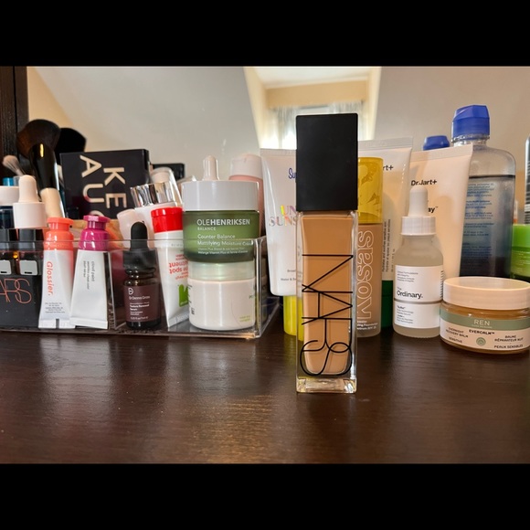 NARS Natural Radiant Longwear Foundation - Picture 6 of 6